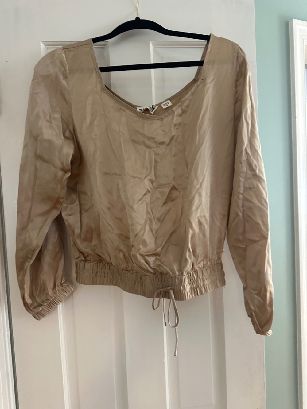Shug gold top; size M